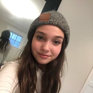 Meet your Posher, Emery